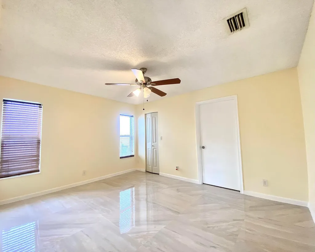 5314 Blueberry Hill Avenue Lake Worth FL 33463