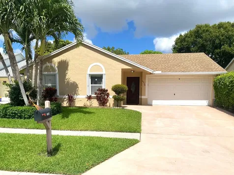 5314 Blueberry Hill Avenue Lake Worth FL 33463