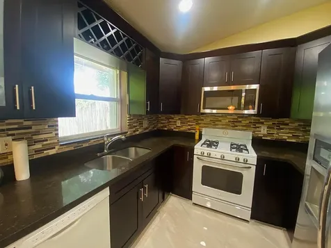 5314 Blueberry Hill Avenue Lake Worth FL 33463