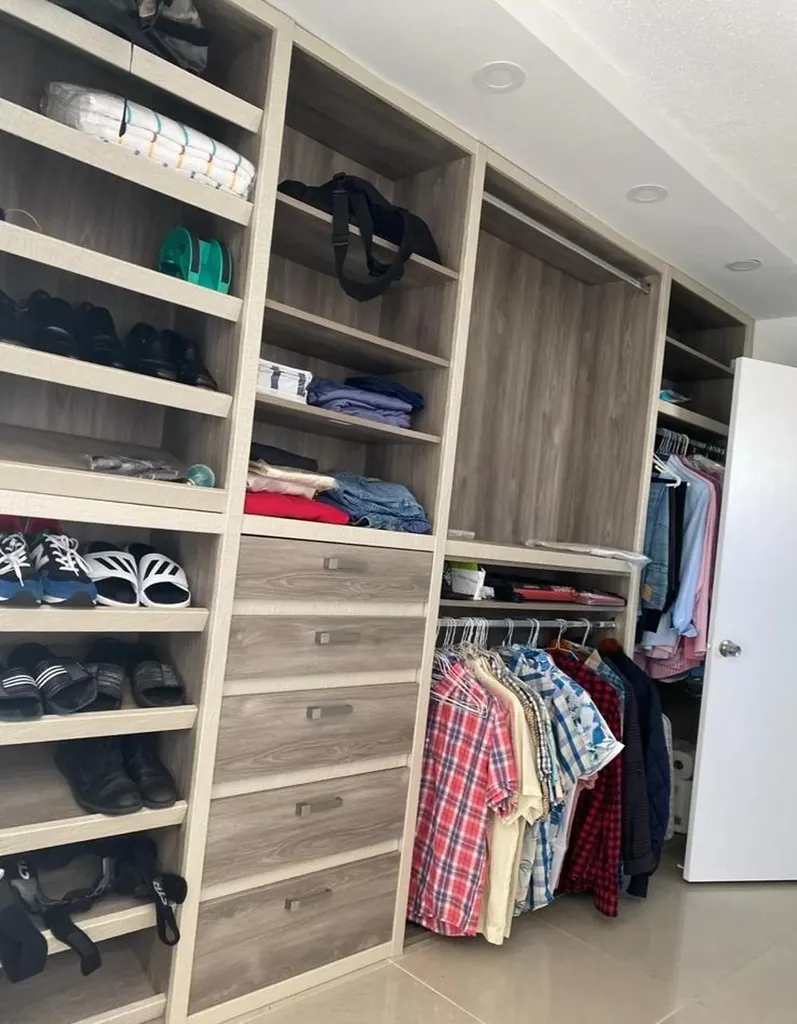 20 SE 13th Street Boca Raton FL 33432