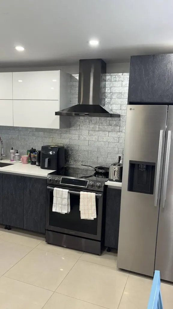 20 SE 13th Street Boca Raton FL 33432