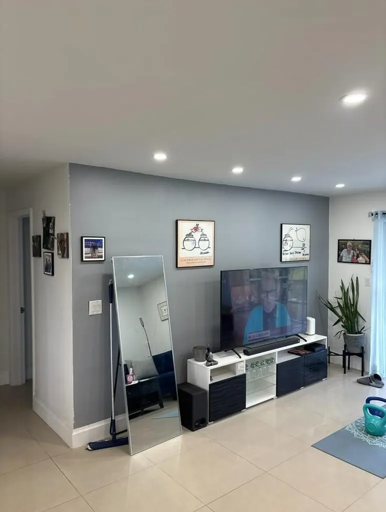 20 SE 13th Street Boca Raton FL 33432