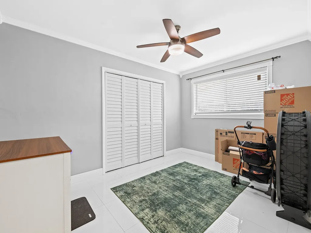 10497 NW 4th Street Fort Lauderdale FL 33071