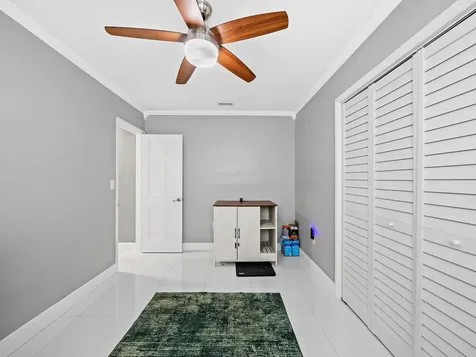 10497 NW 4th Street Fort Lauderdale FL 33071