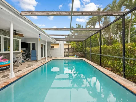 10497 NW 4th Street Fort Lauderdale FL 33071
