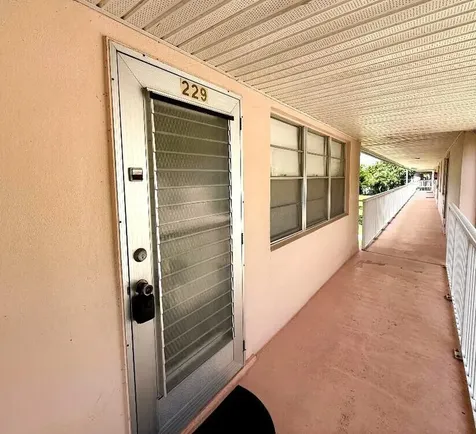 229 Dorchester J West Palm Beach FL 33417