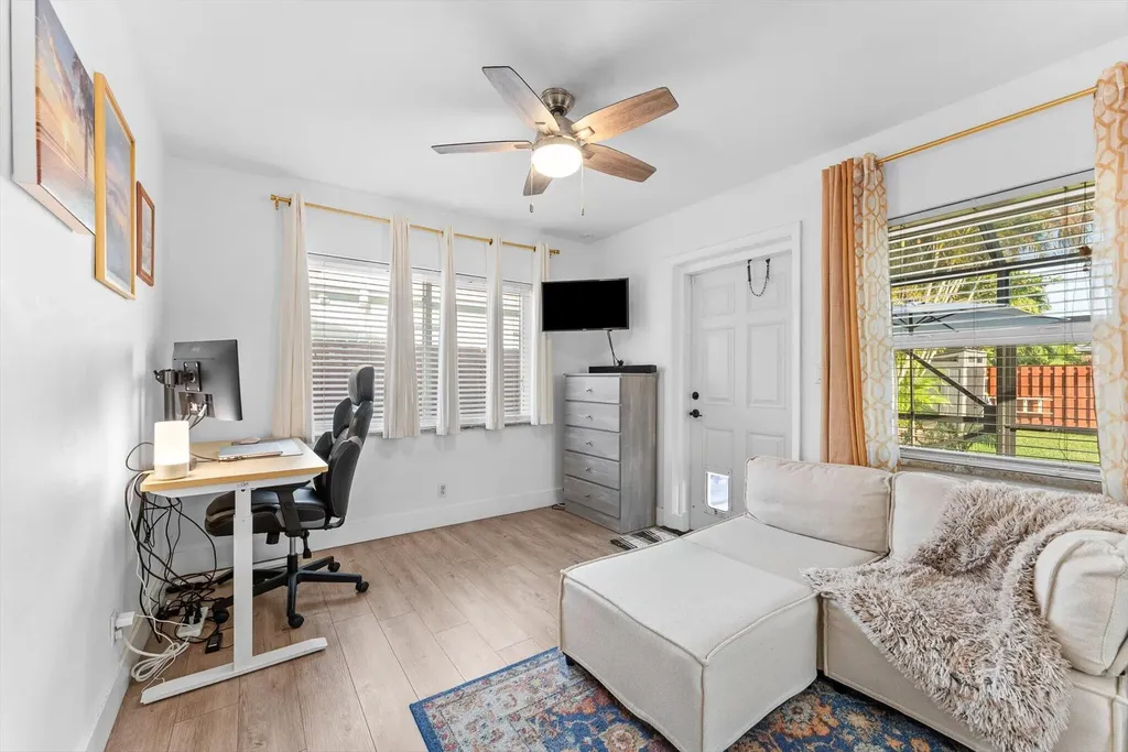 636 NE 16th Court Fort Lauderdale FL 33305