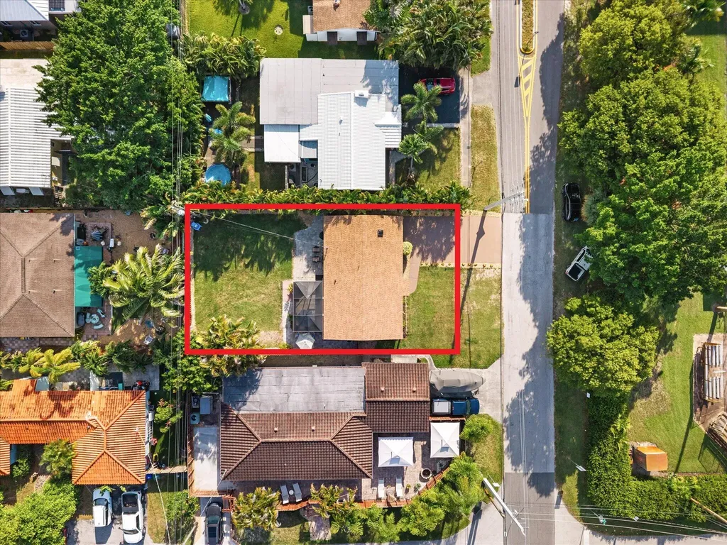 636 NE 16th Court Fort Lauderdale FL 33305