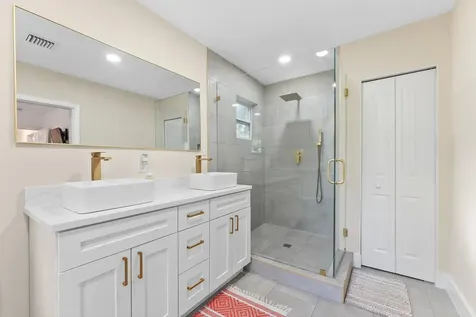 636 NE 16th Court Fort Lauderdale FL 33305