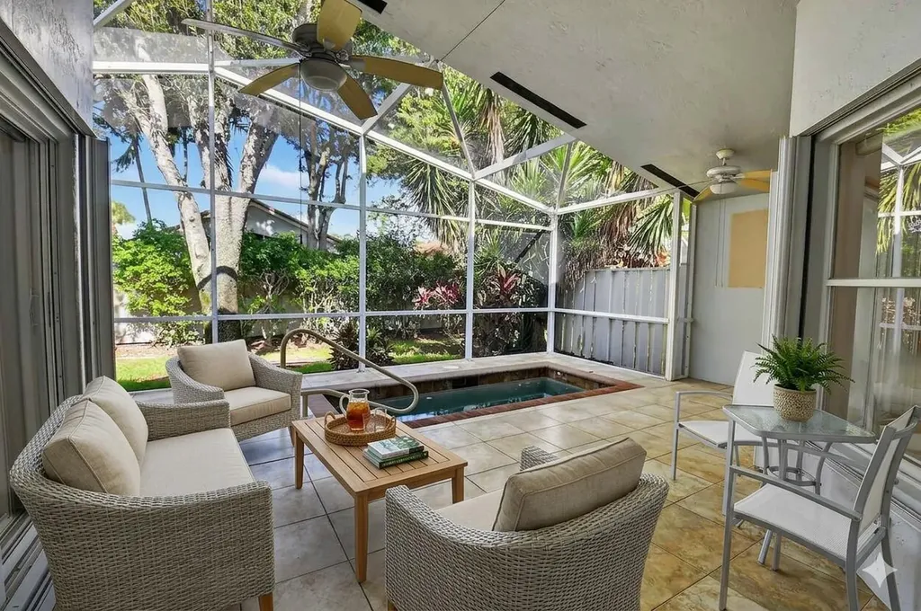 9914 Harbour Lake Circle Boynton Beach FL 33437