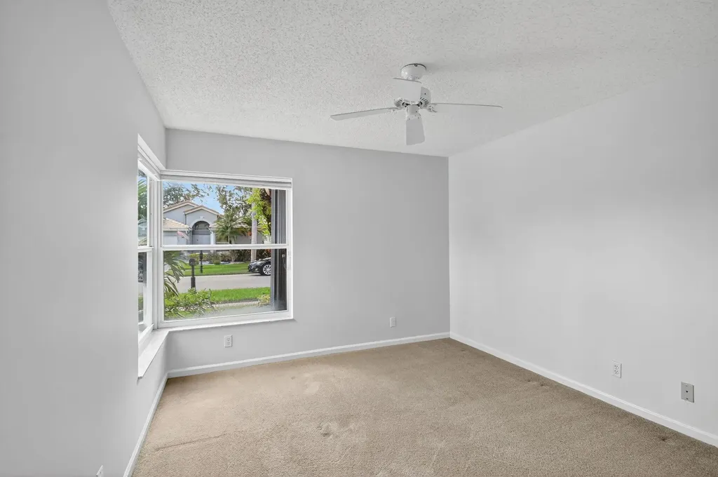 9914 Harbour Lake Circle Boynton Beach FL 33437