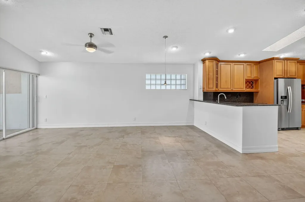 9914 Harbour Lake Circle Boynton Beach FL 33437