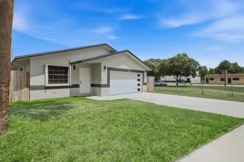 110 NW 6th Avenue Dania Beach FL 33004