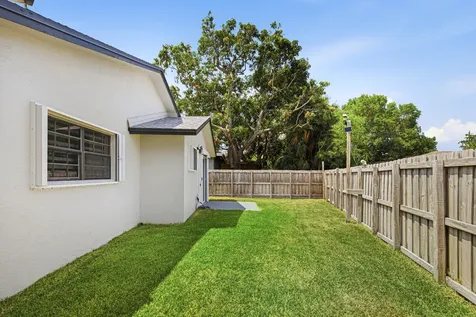 110 NW 6th Avenue Dania Beach FL 33004