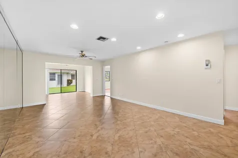 6673 Moonlit Drive Delray Beach FL 33446