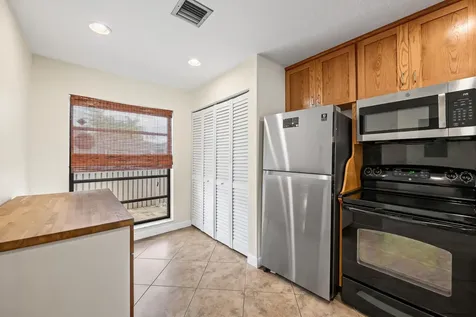 6673 Moonlit Drive Delray Beach FL 33446