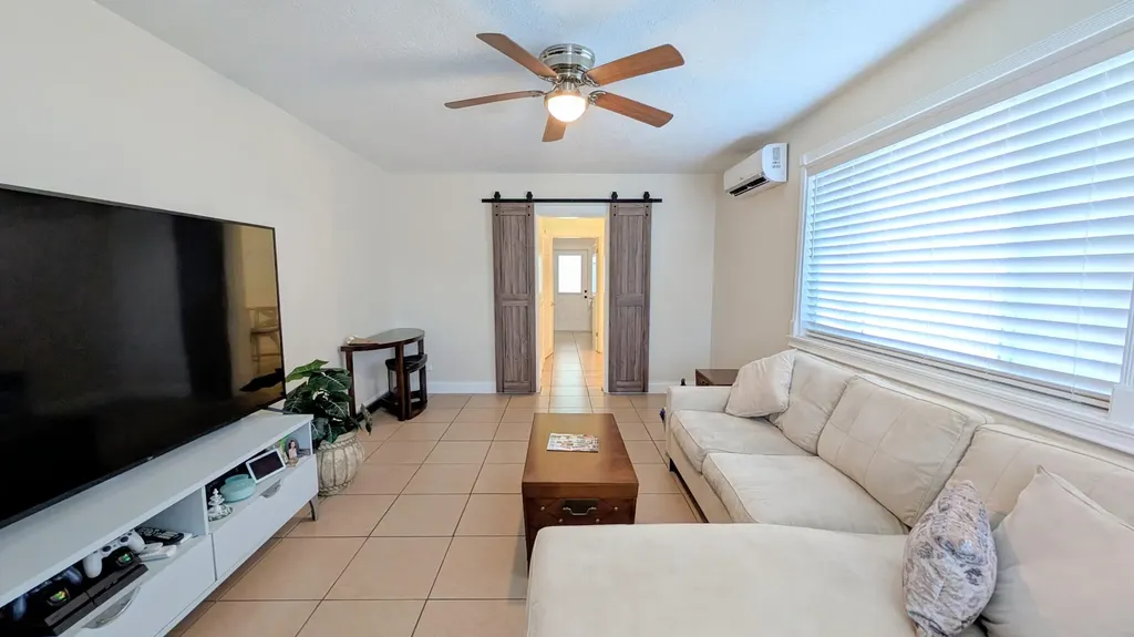 407 NW 7th Street Boynton Beach FL 33426