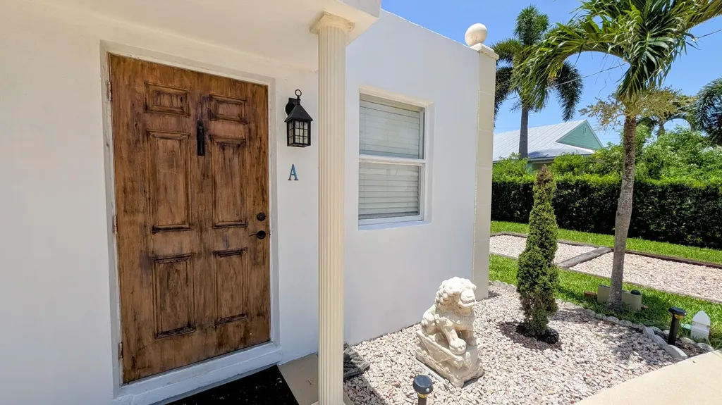 407 NW 7th Street Boynton Beach FL 33426
