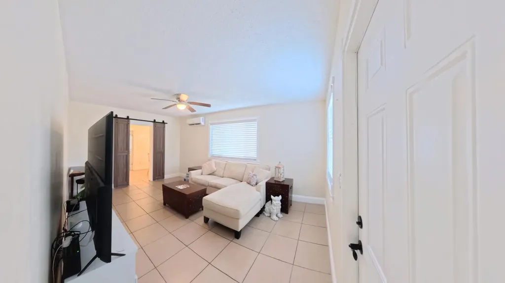 407 NW 7th Street Boynton Beach FL 33426