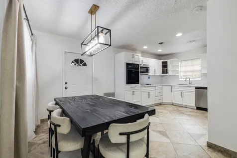 24 NW 42nd Terrace Plantation FL 33317