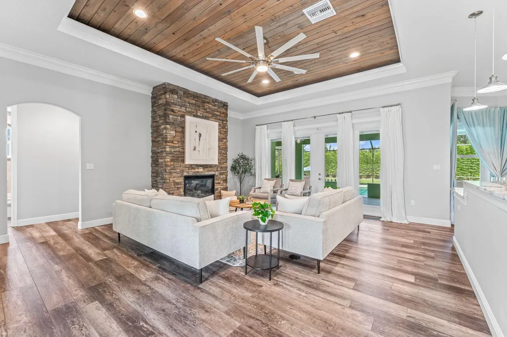 2520 Tammy Drive Mims FL 32754
