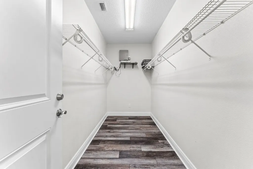 2520 Tammy Drive Mims FL 32754