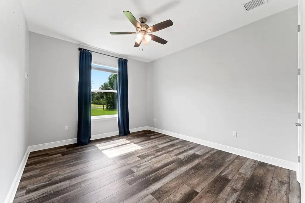 2520 Tammy Drive Mims FL 32754