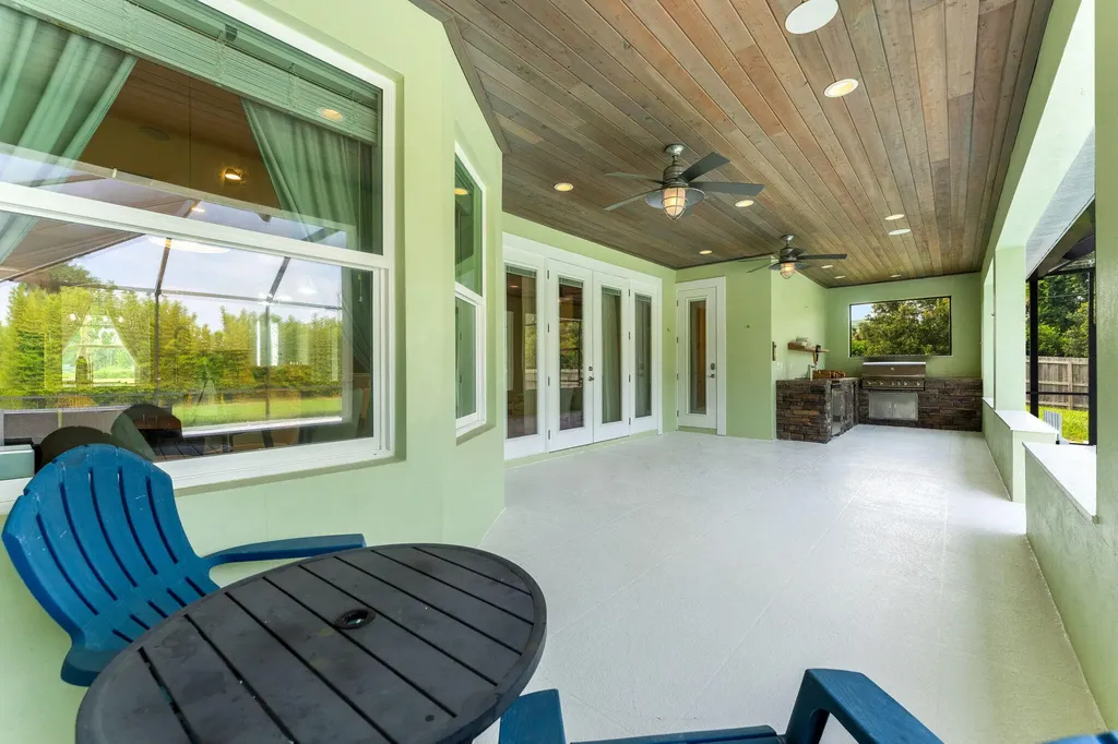 2520 Tammy Drive Mims FL 32754