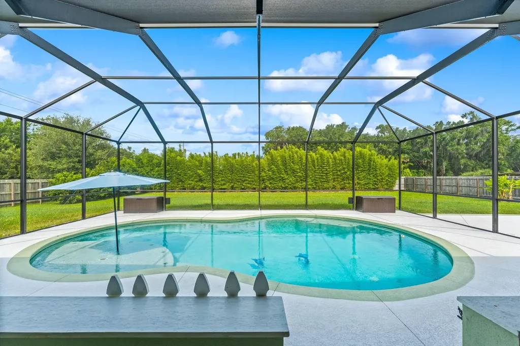 2520 Tammy Drive Mims FL 32754