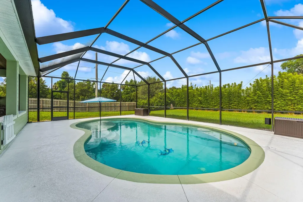 2520 Tammy Drive Mims FL 32754