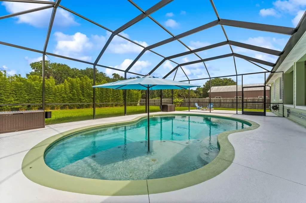 2520 Tammy Drive Mims FL 32754