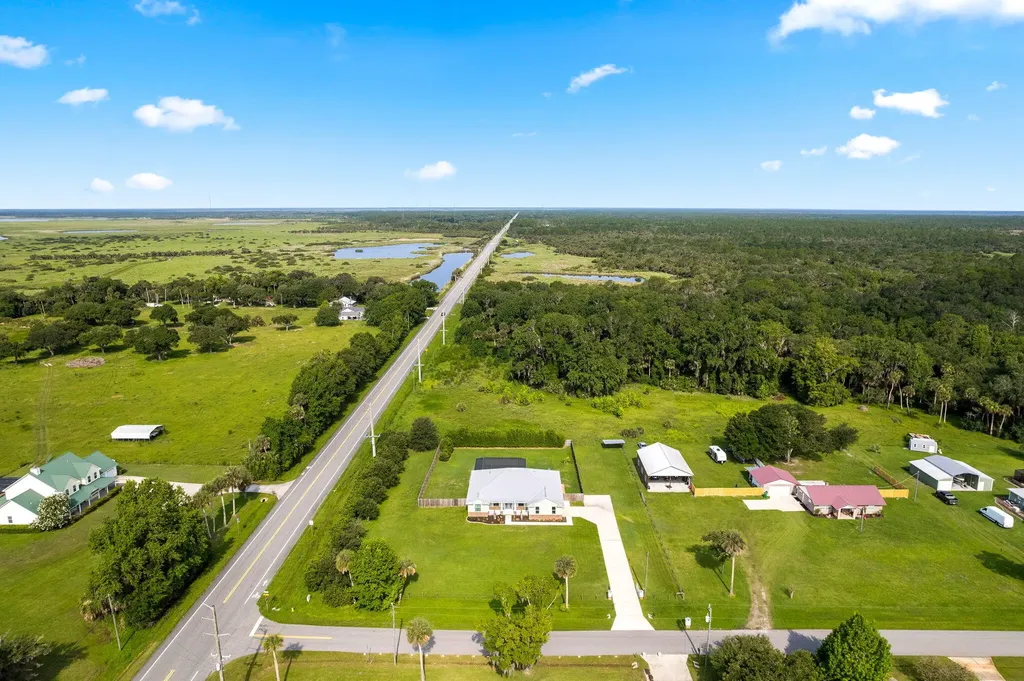 2520 Tammy Drive Mims FL 32754