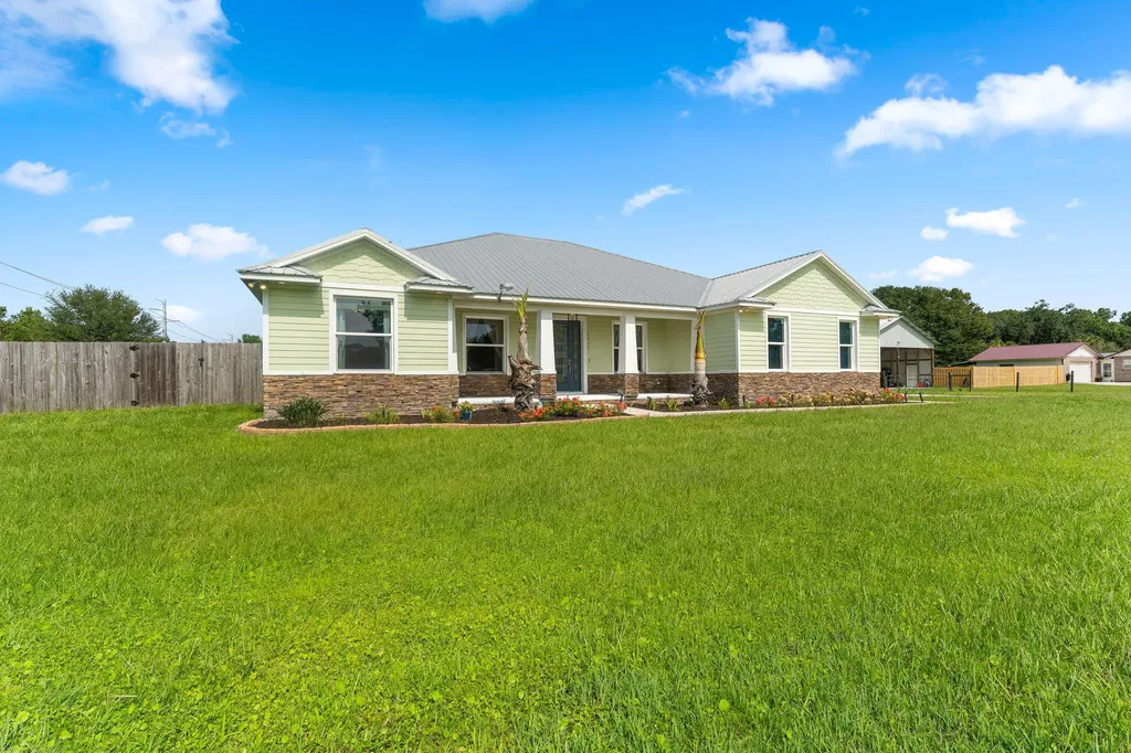 2520 Tammy Drive Mims FL 32754