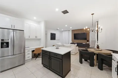 12172 Glenmore Drive Coral Springs FL 33071
