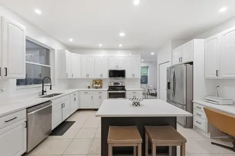 12172 Glenmore Drive Coral Springs FL 33071