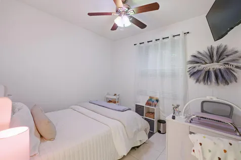 12172 Glenmore Drive Coral Springs FL 33071