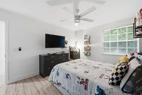 12172 Glenmore Drive Coral Springs FL 33071