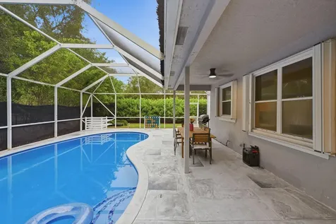 12172 Glenmore Drive Coral Springs FL 33071
