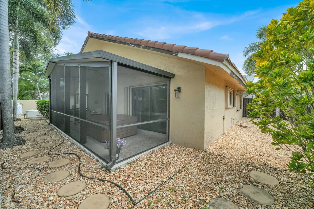 1735 NW 21st Court Delray Beach FL 33445