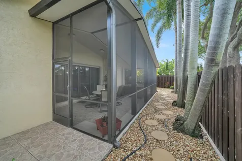 1735 NW 21st Court Delray Beach FL 33445