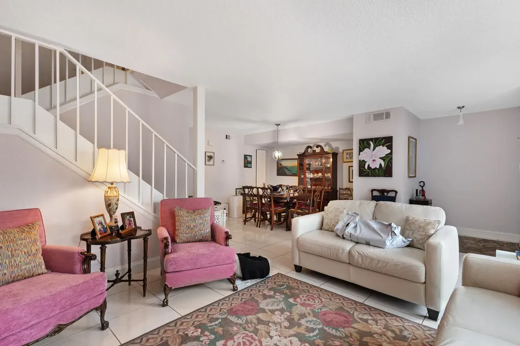 3015 Oaktree Lane Hollywood FL 33021