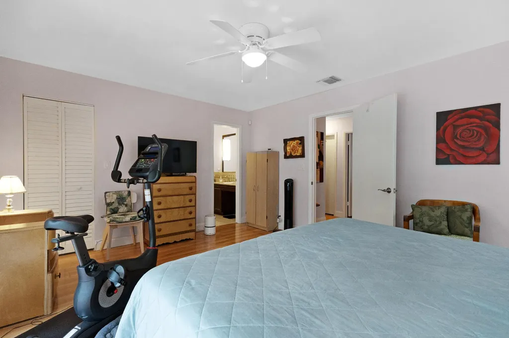 3015 Oaktree Lane Hollywood FL 33021