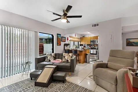 3015 Oaktree Lane Hollywood FL 33021