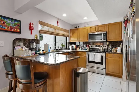3015 Oaktree Lane Hollywood FL 33021