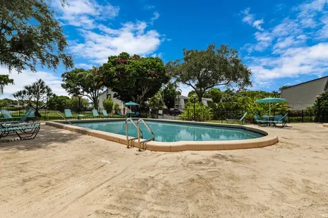 3015 Oaktree Lane Hollywood FL 33021