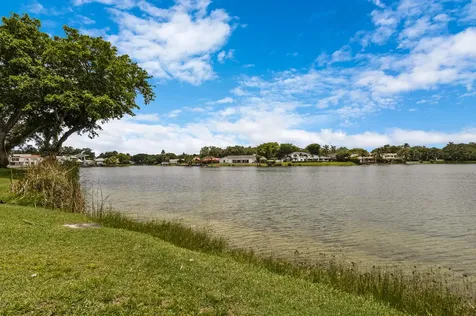 3015 Oaktree Lane Hollywood FL 33021