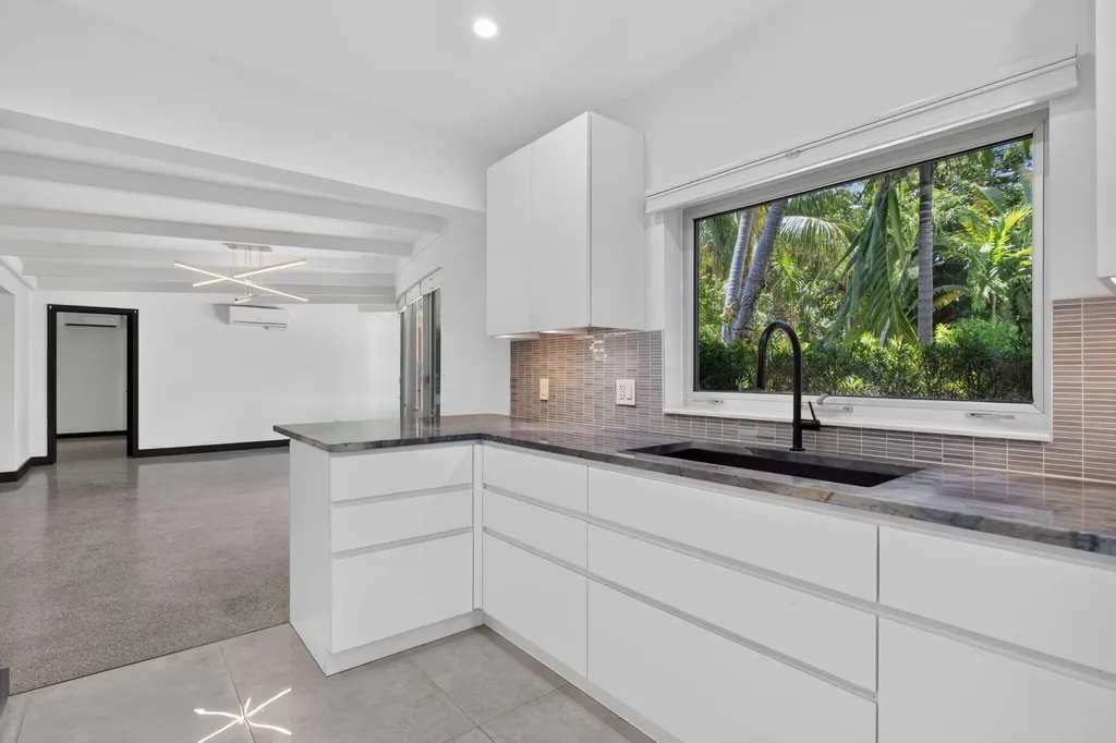 2614 NE 15th Street Fort Lauderdale FL 33304