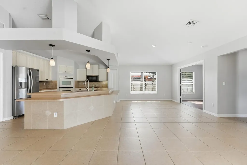 2314 SE Calcutta Circle Port St Lucie FL 34952