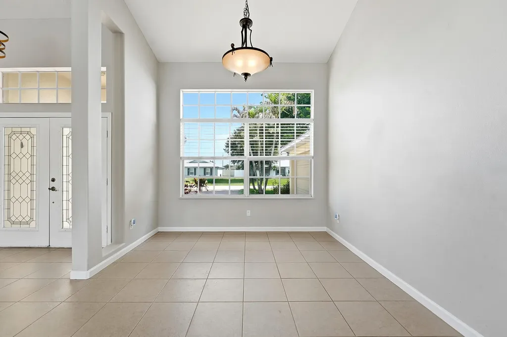 2314 SE Calcutta Circle Port St Lucie FL 34952