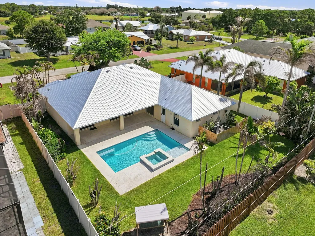 2314 SE Calcutta Circle Port St Lucie FL 34952